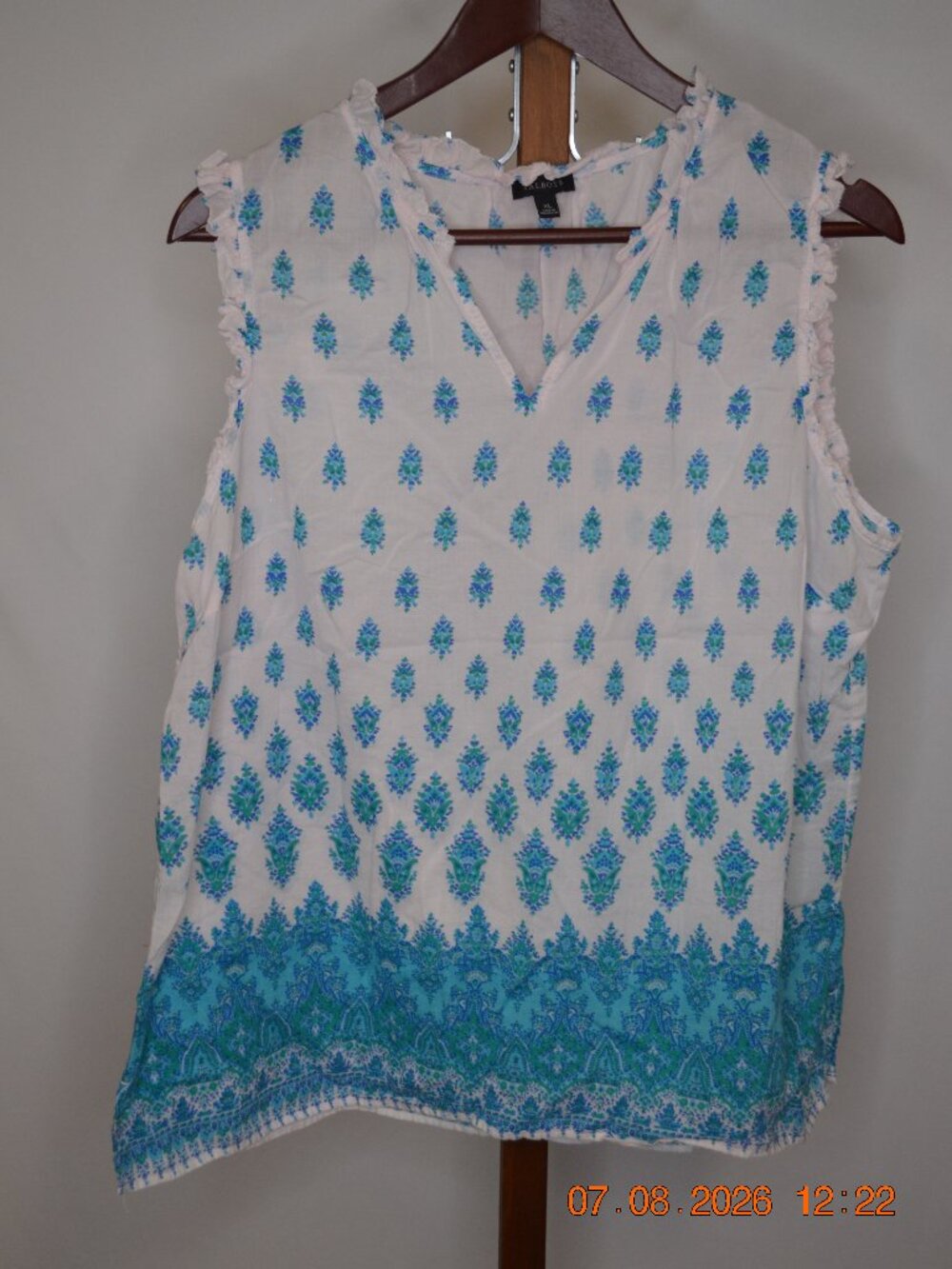 Talbots Women's XL White Blue Paisley Sleeveless V-Neck Tank Top